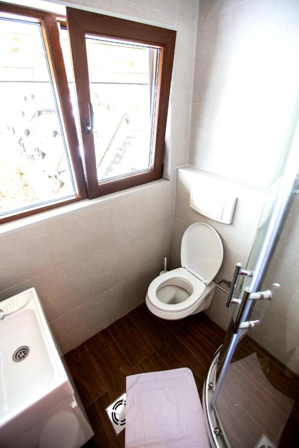 קופאוניק Vuk & Sofija Apartmani מראה חיצוני תמונה
